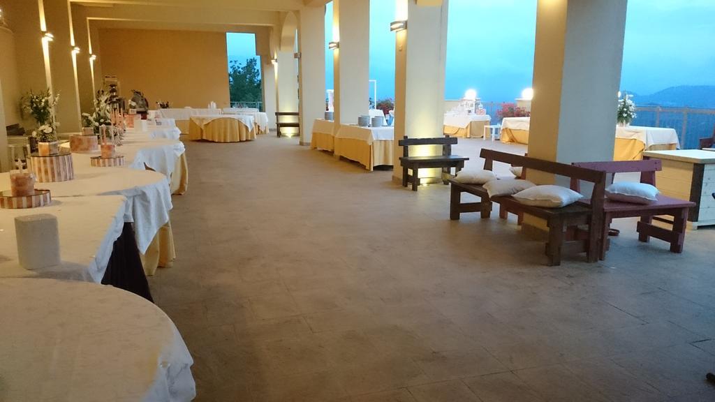 Hotel Sette E Mezzo Castelluccio Superiore Buitenkant foto