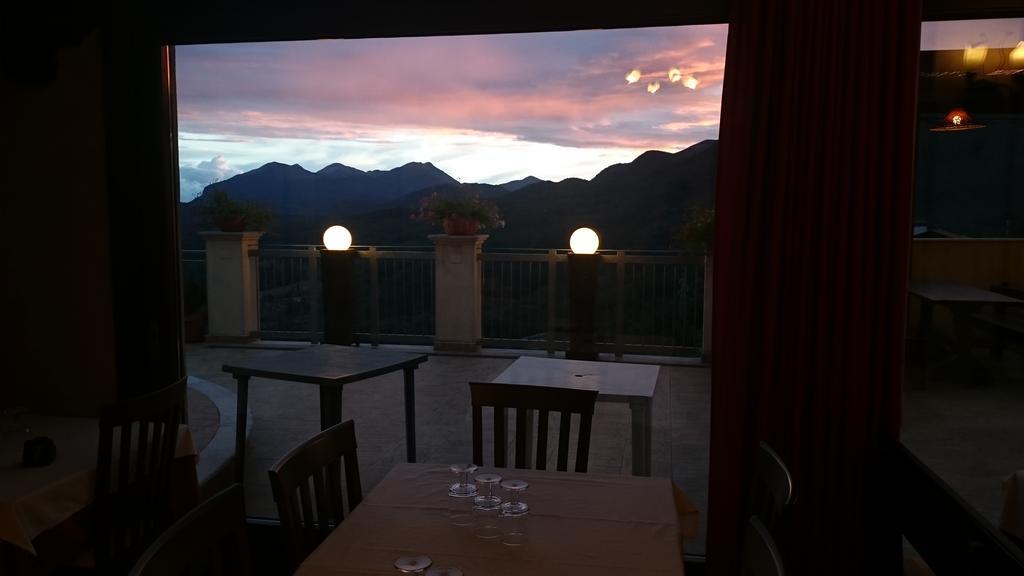 Hotel Sette E Mezzo Castelluccio Superiore Buitenkant foto